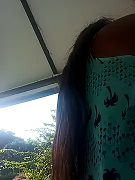 Luna-Natural online show from 31, 1, 2025