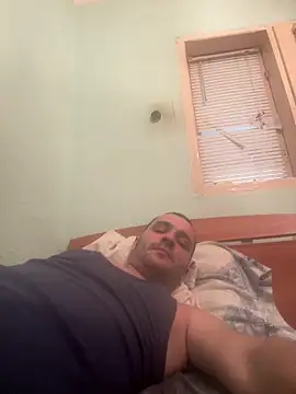 Snapshot of AlexandruUK chatting on 27, 5, 2026 AlexandruUK online show from 27, 5, 2026