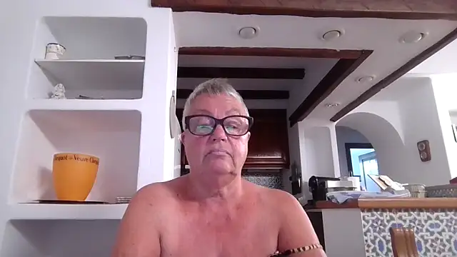 GrannyChrissy68 online show from 24, 10, 2025