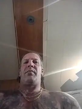 Snapshot of trucker1979 chatting on 26, 4, 2026 trucker1979 online show from 26, 4, 2026