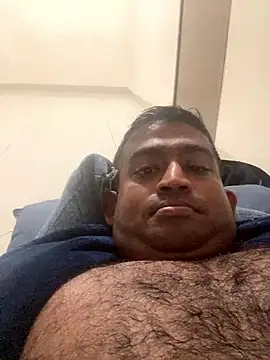 Snapshot of Sujiynb chatting on 8, 3, 2026 Sujiynb online show from 8, 3, 2026