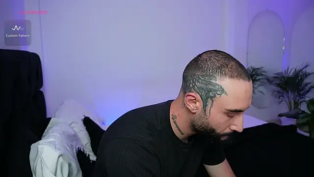 Snapshot of the_lucky_men__ chatting on 14, 1, 2025 the lucky men online show from 14, 1, 2025