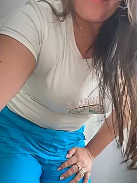 Snapshot of Ixchel_Anaid chatting on 21, 4, 2026 Ixchel Anaid online show from 21, 4, 2026