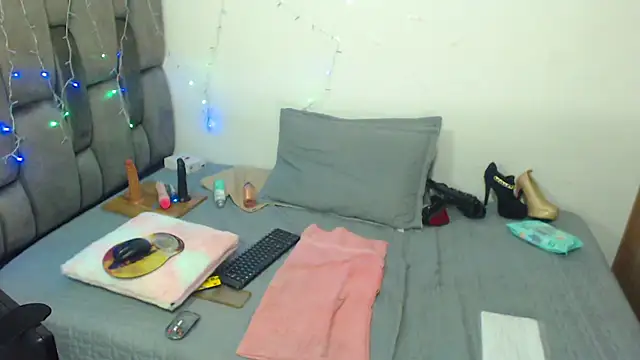 Tits  sweet online show from 30, 1, 2025