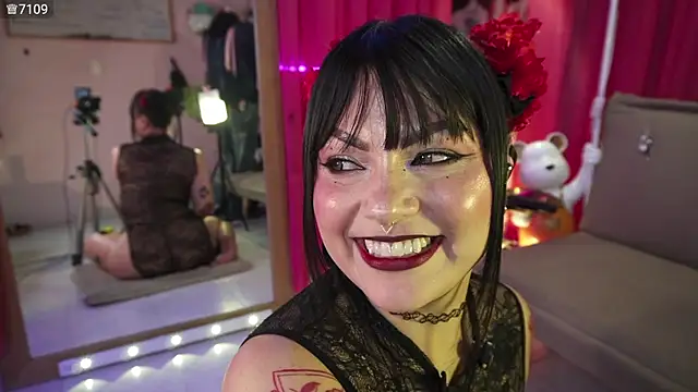 Rachellkors online show from 12, 7, 2026