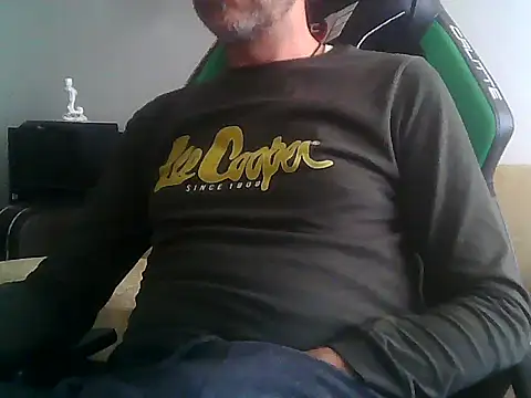 Snapshot of boran34 chatting on 7, 5, 2026 boran34 online show from 7, 5, 2026