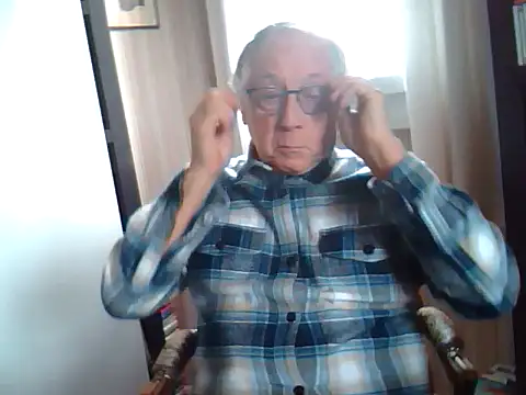 Snapshot of johnjohn622662 chatting on 21, 2, 2025 johnjohn622662 online show from 21, 2, 2025