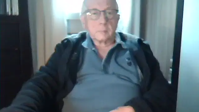 Snapshot of johnjohn622662 chatting on 12, 1, 2026 johnjohn622662 online show from 12, 1, 2026