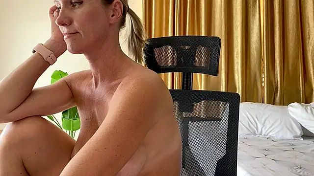 KatnessHot online show from 2, 2, 2025