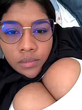 Snapshot of paola091 chatting on 3, 1, 2025 paola091 online show from 3, 1, 2025