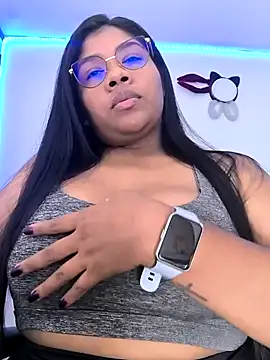Snapshot of paola091 chatting on 3, 2, 2025 paola091 online show from 3, 2, 2025