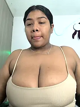 Snapshot of paola091 chatting on 4, 10, 2025 paola091 online show from 4, 10, 2025