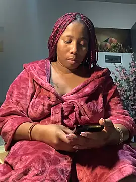 Snapshot of CurvyDesire1 chatting on 20, 2, 2025 CurvyDesire1 online show from 20, 2, 2025