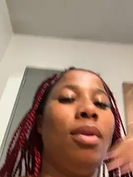 Snapshot of CurvyDesire1 chatting on 22, 2, 2025 CurvyDesire1 online show from 22, 2, 2025