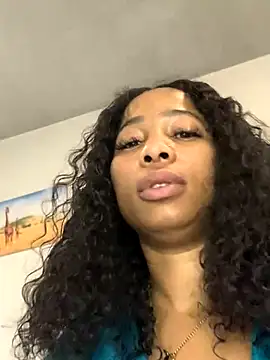 Snapshot of CurvyDesire1 chatting on 14, 9, 2025 CurvyDesire1 online show from 14, 9, 2025