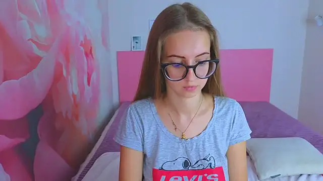 AliceAdams online show from 24, 10, 2025