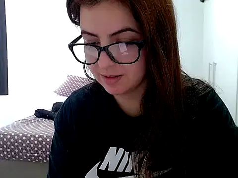 Snapshot of chelbyy chatting on 2, 11, 2025 chelbyy online show from 2, 11, 2025