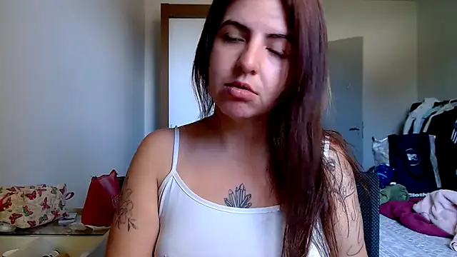 Snapshot of chelbyy chatting on 6, 11, 2025 chelbyy online show from 6, 11, 2025