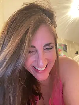 Snapshot of PreciousKittyXO chatting on 4, 12, 2024 PreciousKittyXO online show from 4, 12, 2024