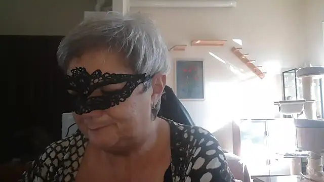 Snapshot of simona60 chatting on 8, 10, 2025 simona60 online show from 8, 10, 2025