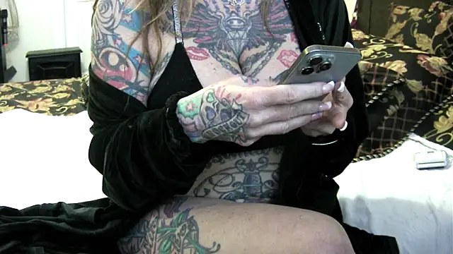 pamelagunns online show from 25, 1, 2025