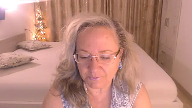 Snapshot of Raisshy chatting on 7, 5, 2026 Raisshy online show from 7, 5, 2026