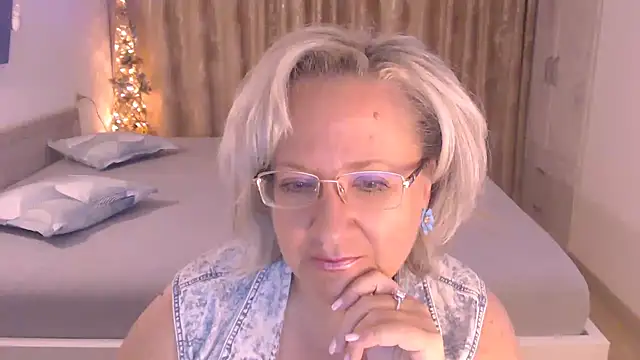 Snapshot of Raisshy chatting on 10, 7, 2026 Raisshy online show from 10, 7, 2026
