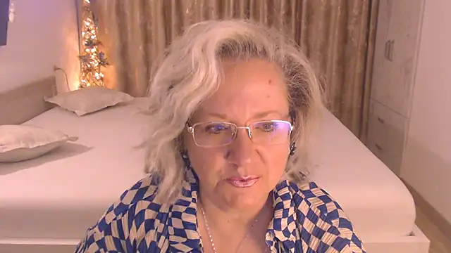Snapshot of Raisshy chatting on 14, 7, 2026 Raisshy online show from 14, 7, 2026