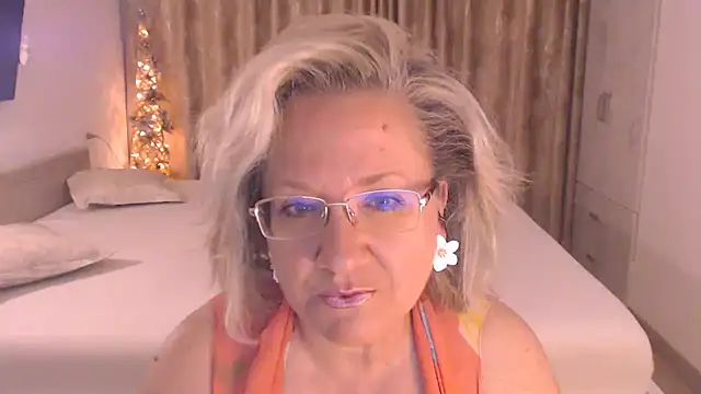 Snapshot of Raisshy chatting on 16, 7, 2026 Raisshy online show from 16, 7, 2026