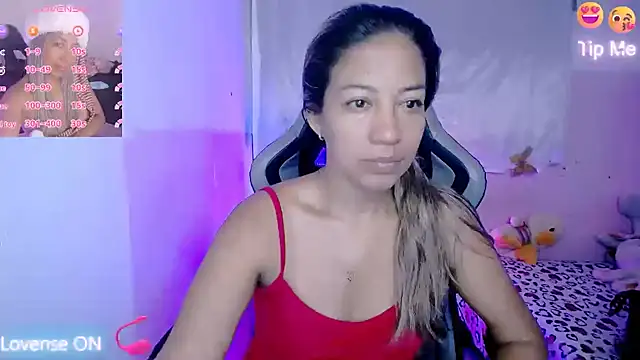 ninatiny online show from 23, 9, 2025