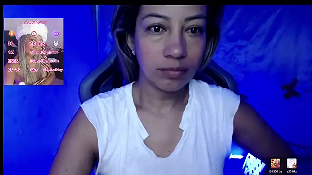 Snapshot of ninatiny chatting on 14, 3, 2026 ninatiny online show from 14, 3, 2026