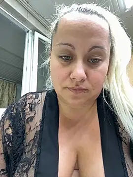 Snapshot of SabinaSweety chatting on 26, 9, 2025 SabinaSweety online show from 26, 9, 2025