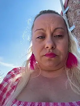 SabinaSweety online show from 5, 4, 2026