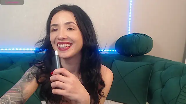 GlamKate online show from 4, 3, 2025