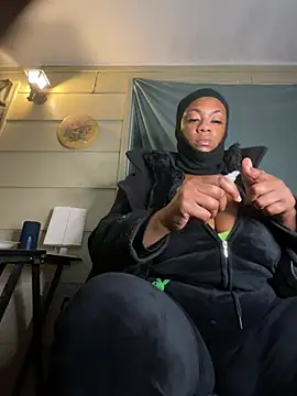 Snapshot of AlexaTheSlut chatting on 13, 2, 2025 AlexaTheSlut online show from 13, 2, 2025