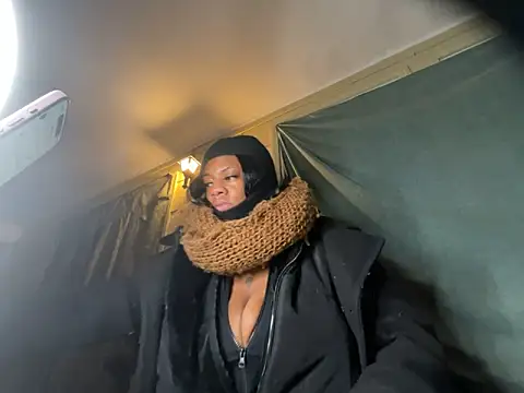 Snapshot of AlexaTheSlut chatting on 22, 2, 2025 AlexaTheSlut online show from 22, 2, 2025