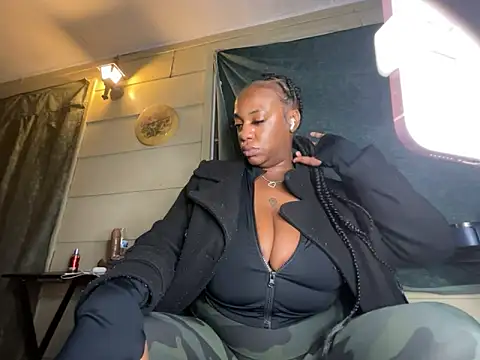 Snapshot of AlexaTheSlut chatting on 12, 3, 2025 AlexaTheSlut online show from 12, 3, 2025