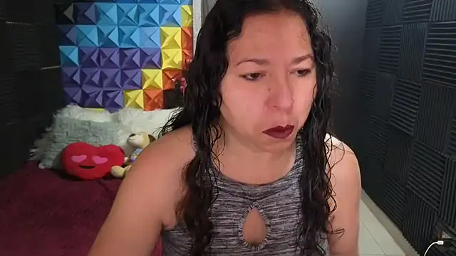 Snapshot of katifoxx chatting on 20, 10, 2025 katifoxx online show from 20, 10, 2025