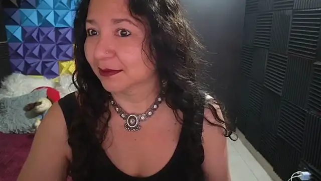 Snapshot of katifoxx chatting on 18, 11, 2025 katifoxx online show from 18, 11, 2025