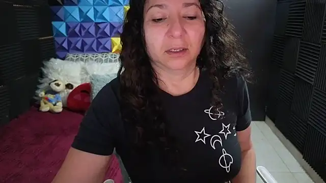 Snapshot of katifoxx chatting on 23, 11, 2025 katifoxx online show from 23, 11, 2025