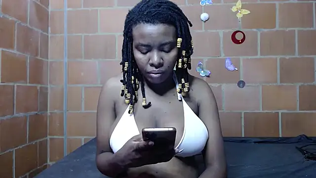 Snapshot of Magaharper10 chatting on 7, 5, 2026 Magaharper10 online show from 7, 5, 2026