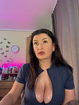 Hotangel75 online show from 16, 4, 2026