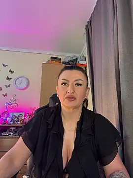 Snapshot of Hotangel75 chatting on 28, 4, 2026 Hotangel75 online show from 28, 4, 2026