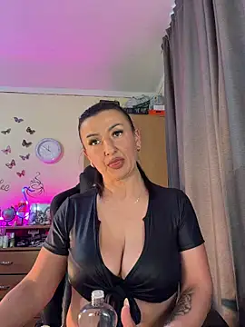 Snapshot of Hotangel75 chatting on 14, 5, 2026 Hotangel75 online show from 14, 5, 2026