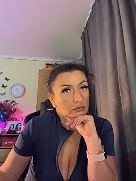 Snapshot of Hotangel75 chatting on 2, 6, 2026 Hotangel75 online show from 2, 6, 2026