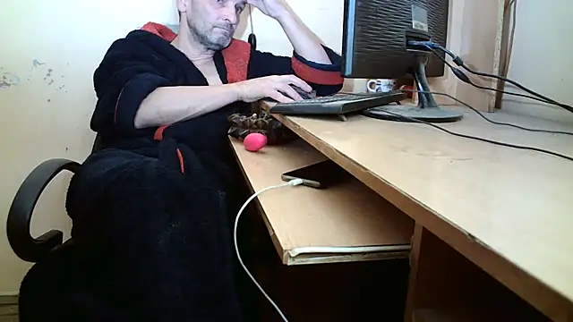 Snapshot of dundyFocus chatting on 17, 10, 2025 dundyFocus online show from 17, 10, 2025