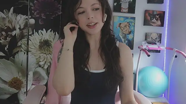 Snapshot of makiyahbelle chatting on 23, 2, 2026 makiyahbelle online show from 23, 2, 2026