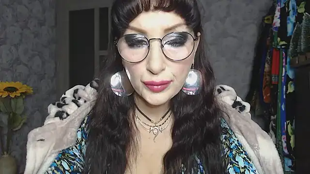 Aziza1 online show from 2, 11, 2025