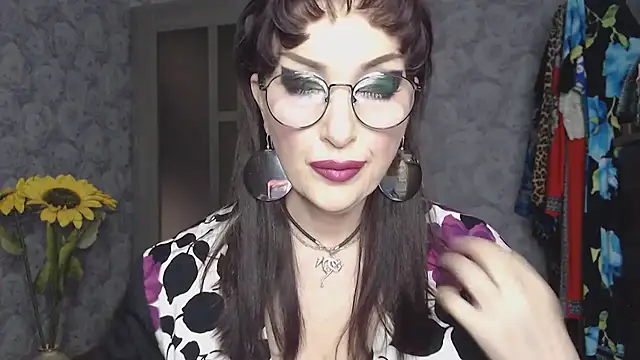 Snapshot of Aziza1 chatting on 21, 4, 2026 Aziza1 online show from 21, 4, 2026