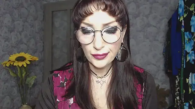 Snapshot of Aziza1 chatting on 4, 5, 2026 Aziza1 online show from 4, 5, 2026